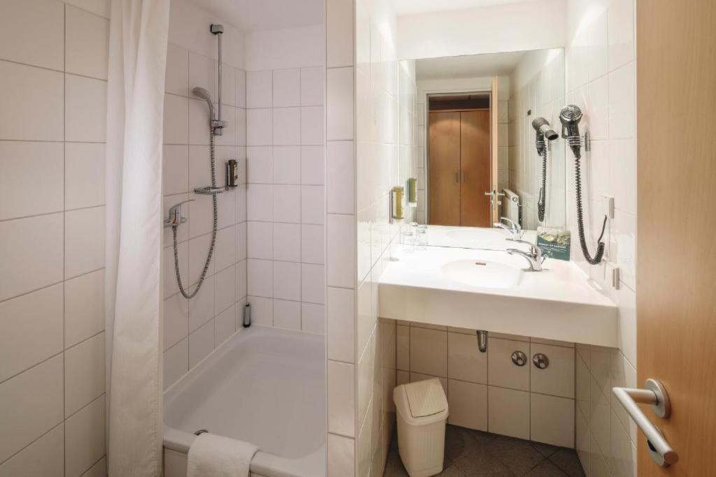 Basic Apartment